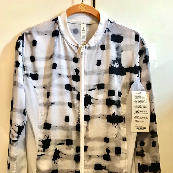 SOLD! Not Available  | Lululemon Noir Jacket II Ghost Weave Size 6~ NEW - Picture 5 of 8